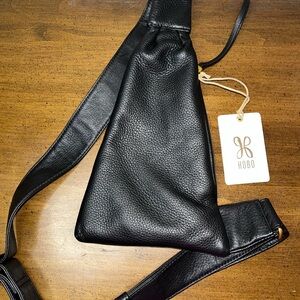 Hobo Black Leather Bodhi Sling